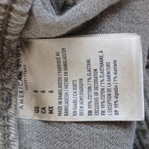 AE Shorts Size 6 - Picture 5 of 10